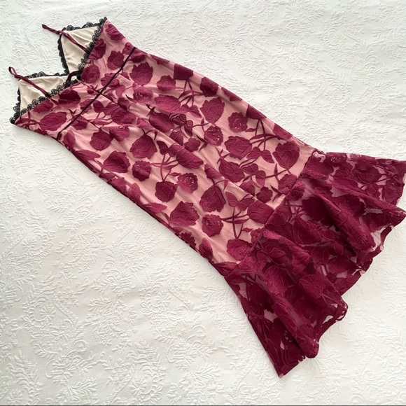 NWOT Lulus Alluring Dream Burgundy Floral Mesh Lace Trumpet Midi Dress XLARGE - Picture 7 of 10